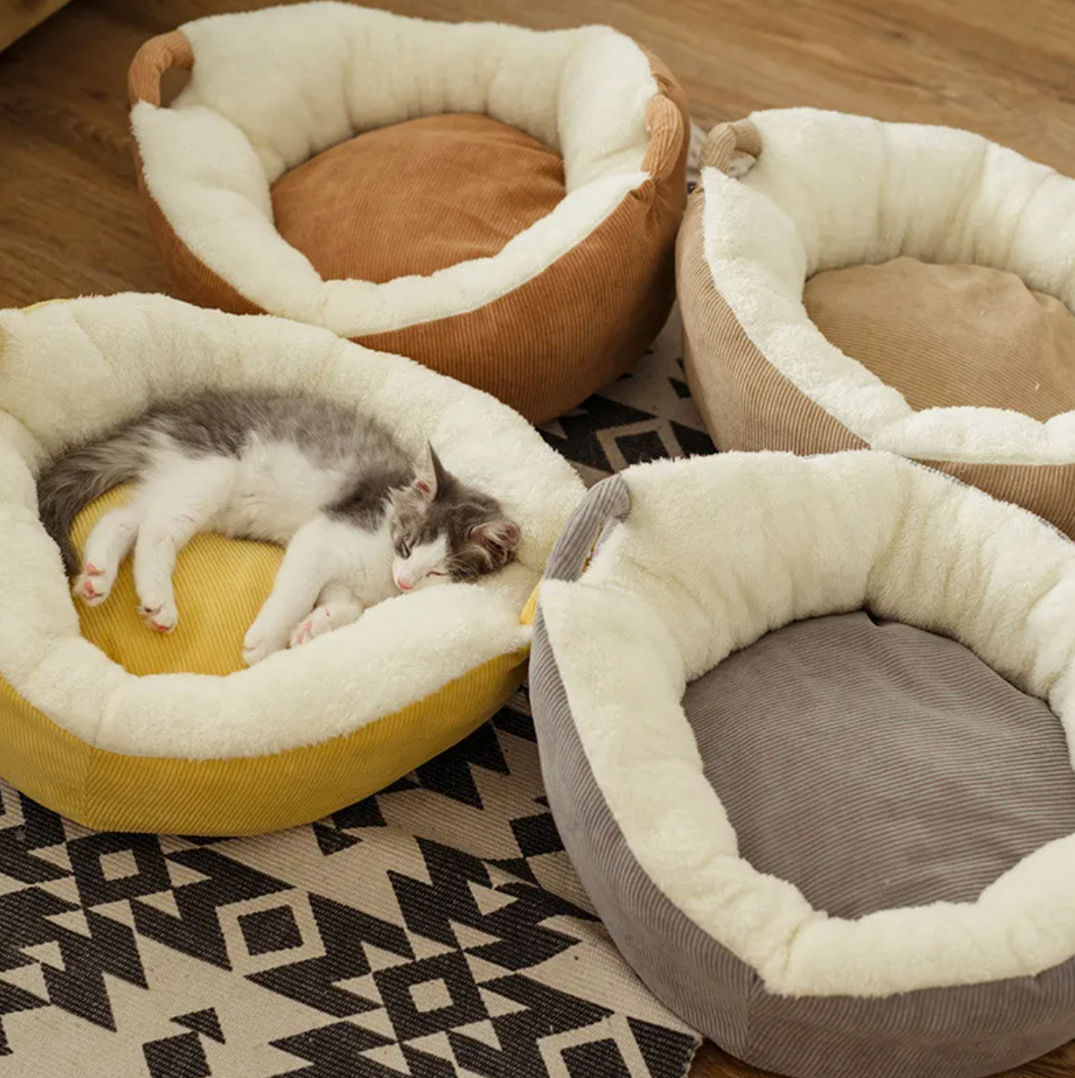 Cozy Pet Nest Bed